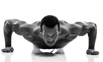 Как накачать грудь отжиманиями