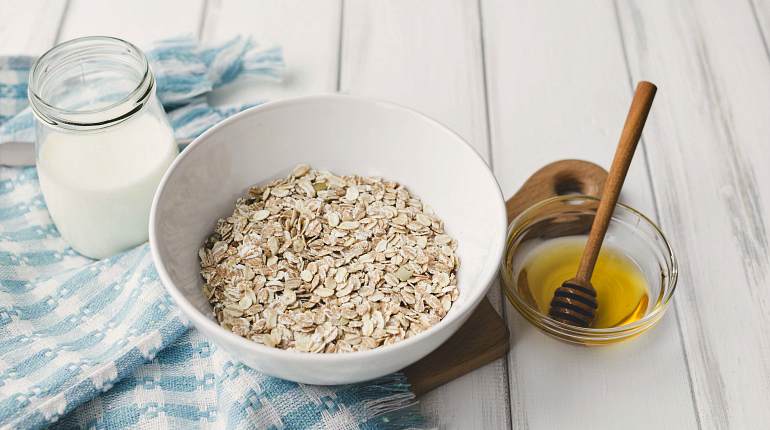 Овсяные хлопья мед молоко