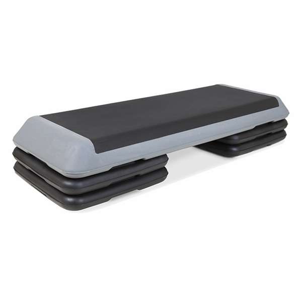 Степ-платформа - главный инструмент степ-аэробики