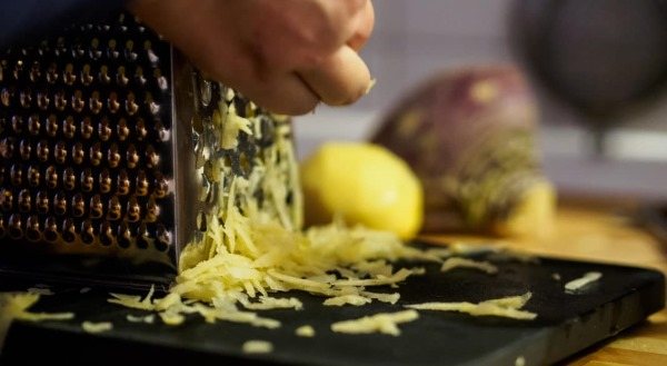 Топинамбур. Полезные свойства, рецепты применения в народной медицине при диабете, дисбактериозе, подагре, онкологии, панкреатите, похудении. Противопоказания